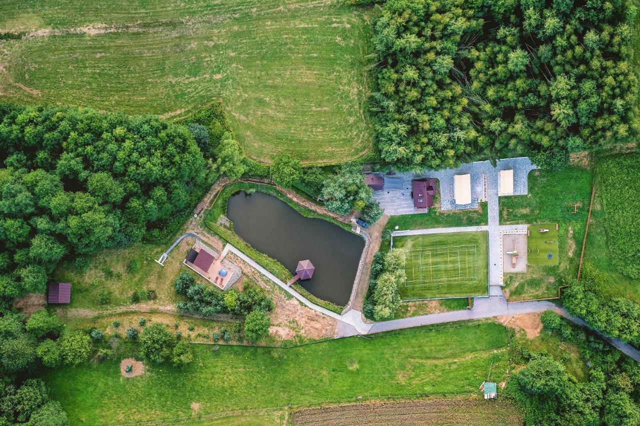 Glamping Pod Gwiazdami Pietrusza Wola Hotell Exteriör bild