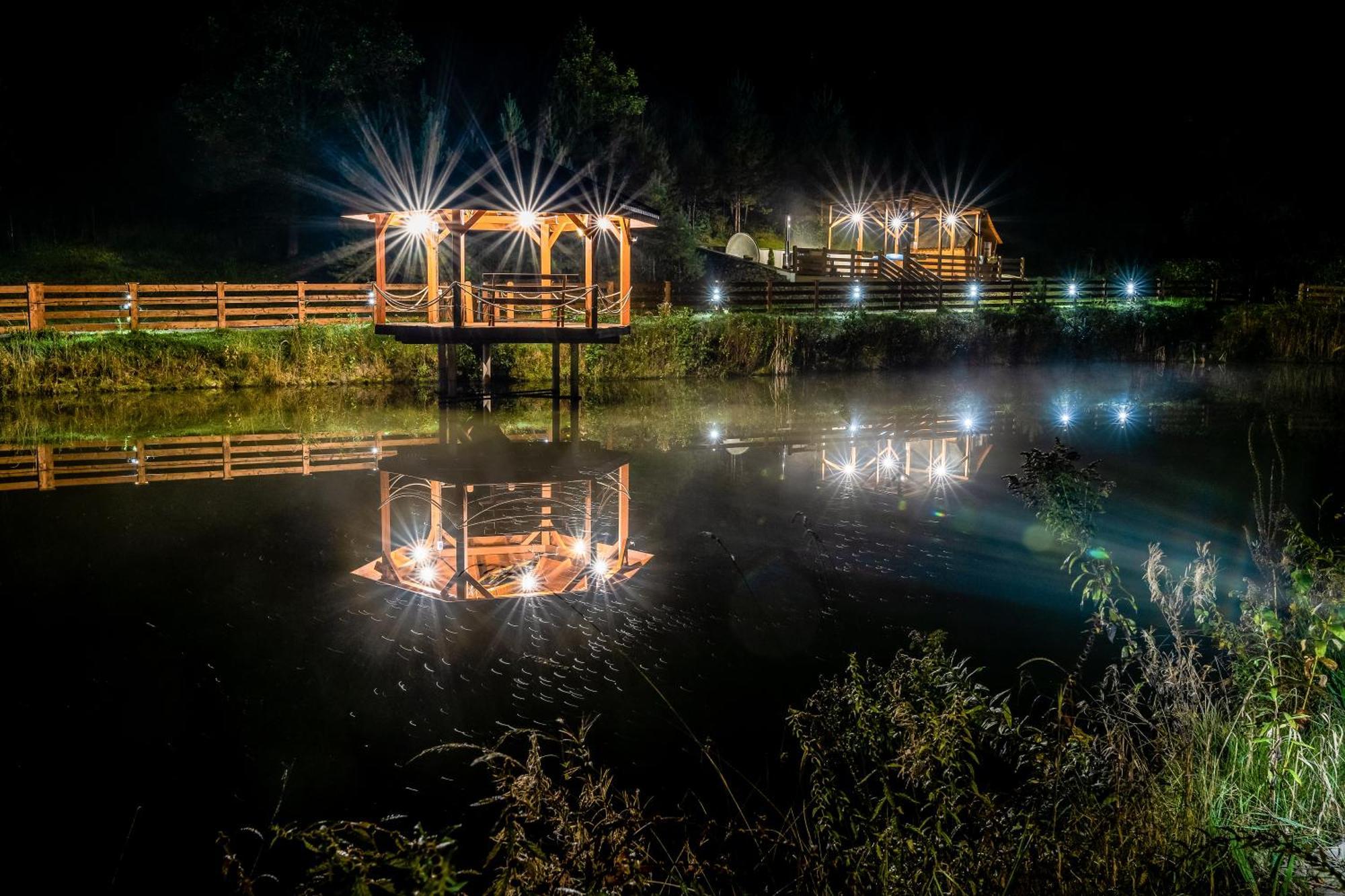 Glamping Pod Gwiazdami Pietrusza Wola Hotell Exteriör bild